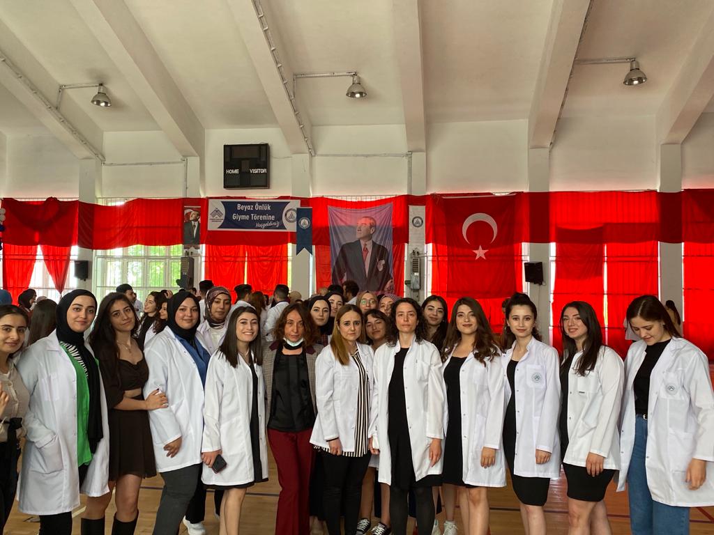 Önlük Giyme Töreni